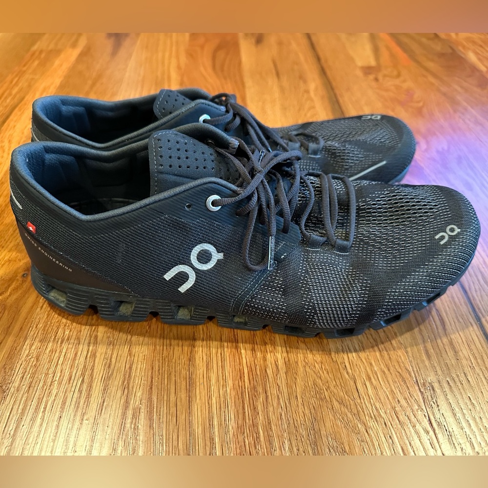 On Cloud On Running Men’s Cloud Shoes Size 12 Black/Graphite